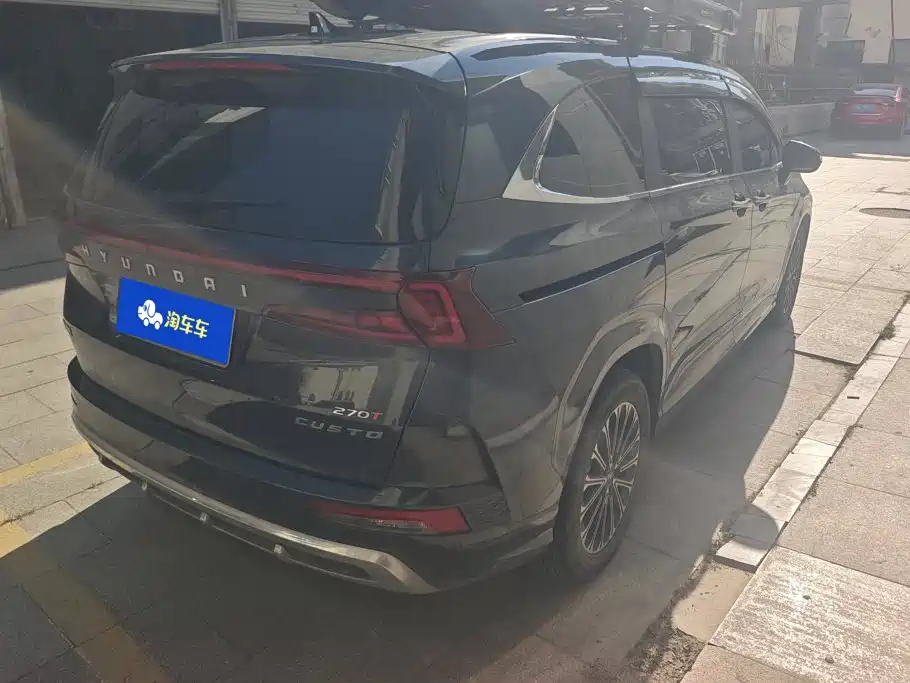 Hyundai Custo — миниатюра 3