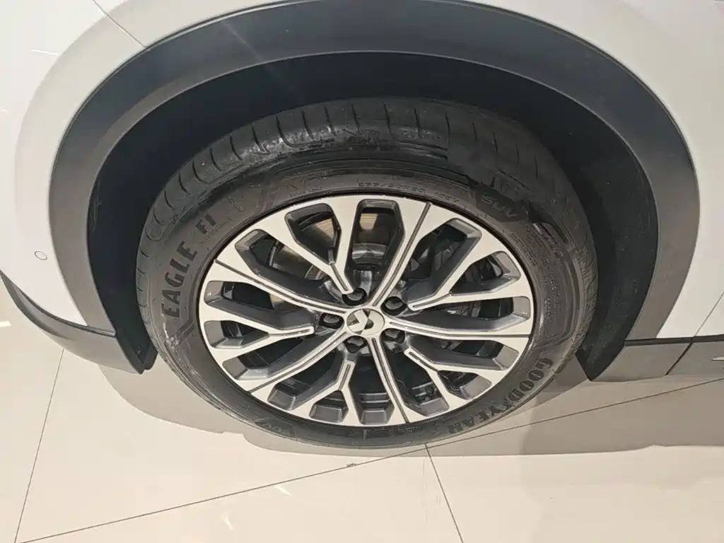 NIO EC6 — миниатюра 23