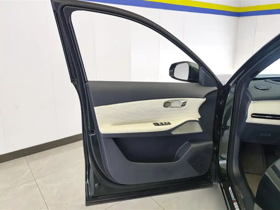 Geely Galaxy Galaxy 7 7 2025 120km +