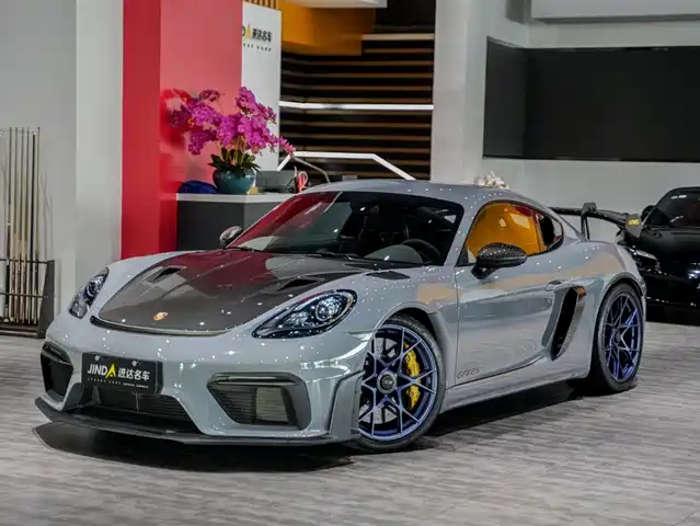 PORSCHE  718 2024