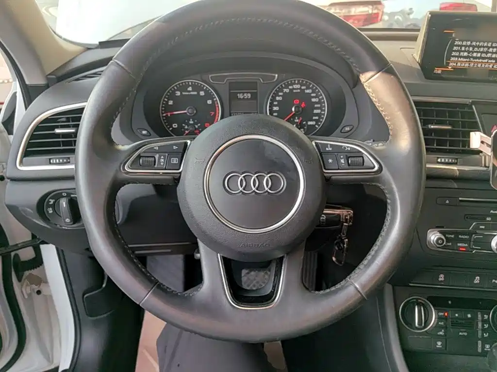 Audi Q3 — миниатюра 11