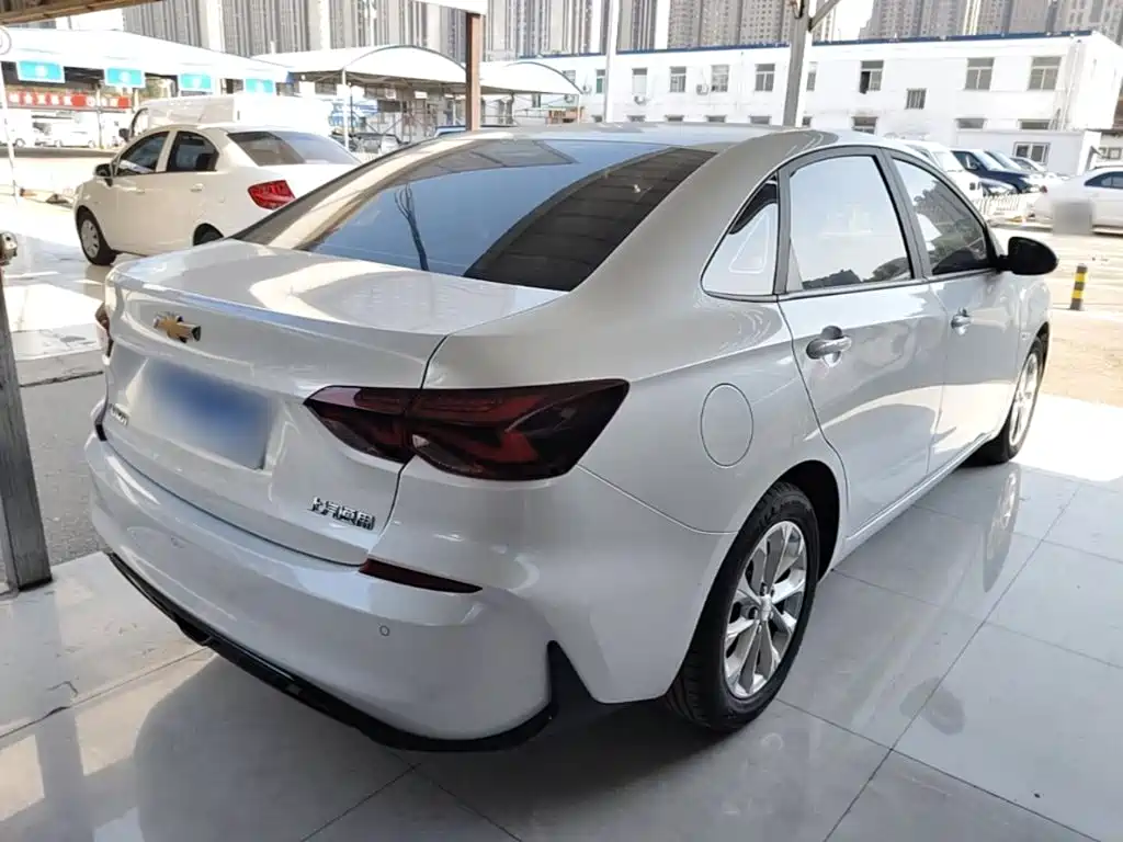 Chevrolet Monza — миниатюра 7