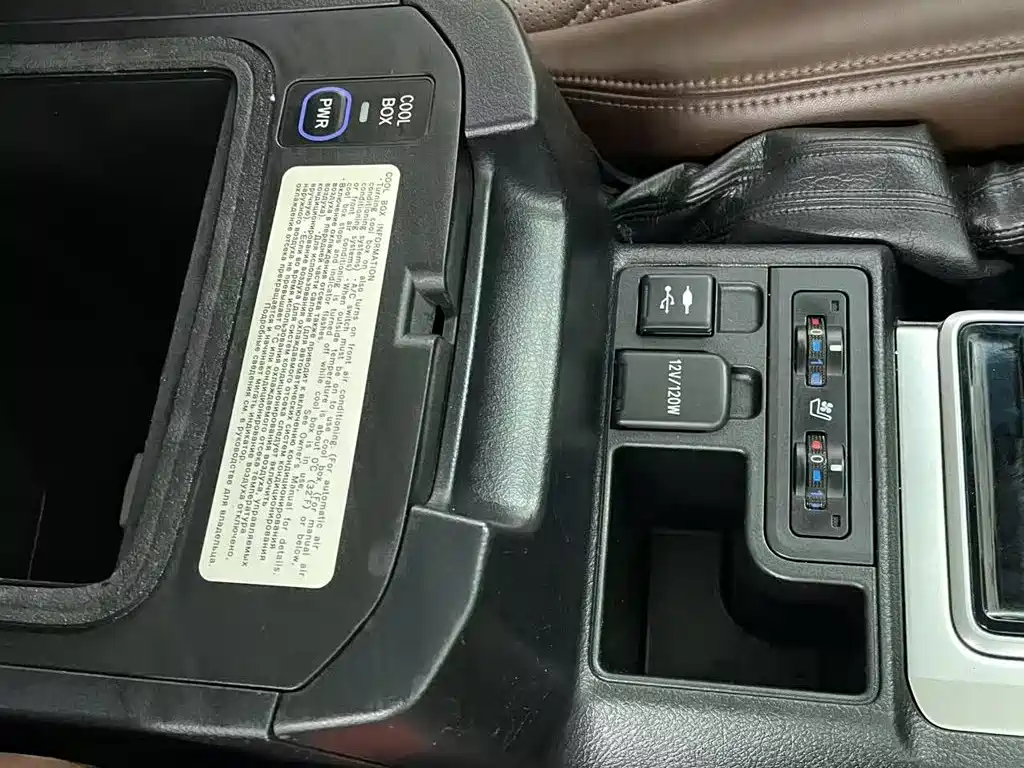 Toyota Prado — миниатюра 12