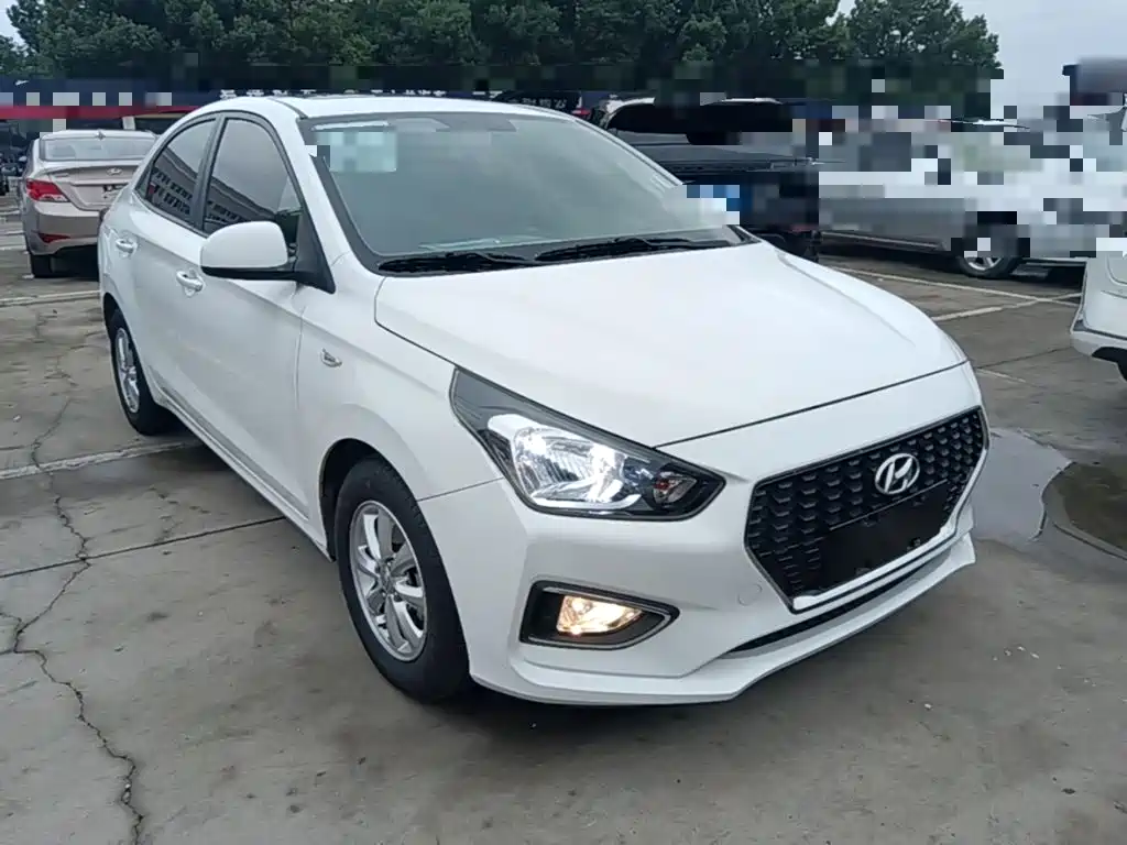 Hyundai Verna — миниатюра 4