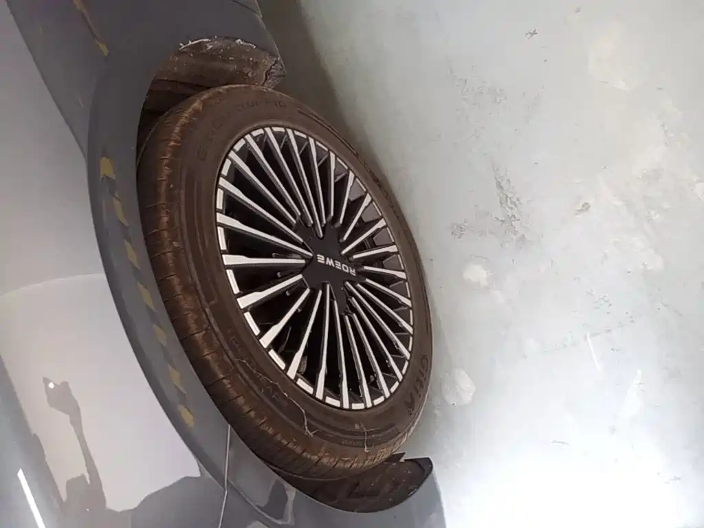 Roewe Wing Wai M7 DMH — миниатюра 25
