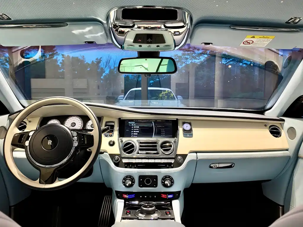 Rolls-Royce Wraith — миниатюра 12