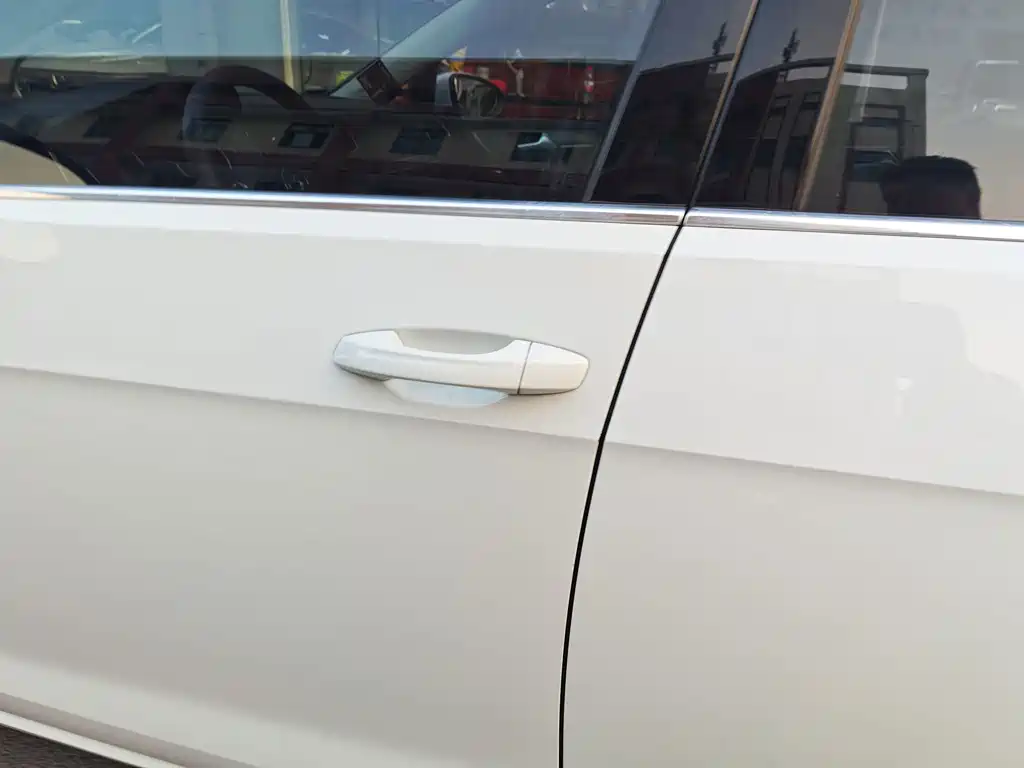 Volkswagen Golf — миниатюра 12