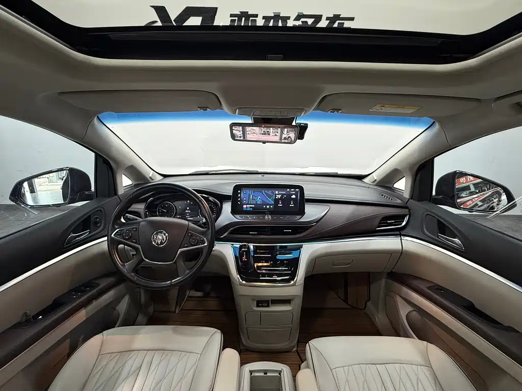 Buick GL8 — миниатюра 6