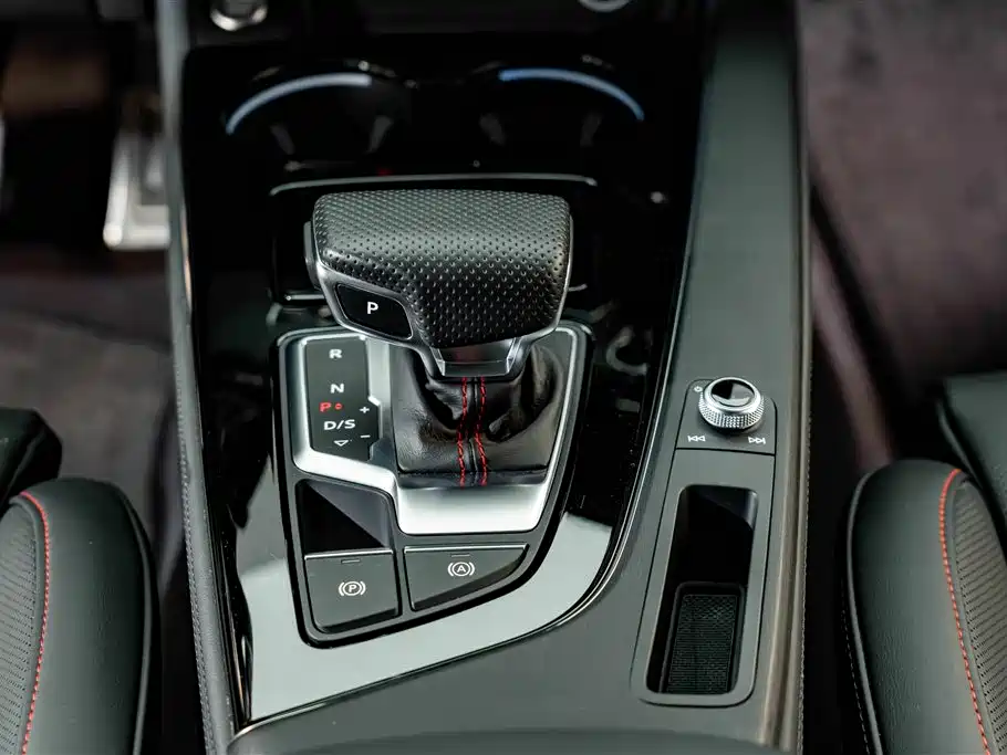 Audi A4L — миниатюра 15