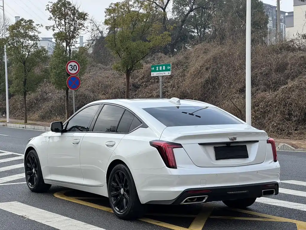 Cadillac CT5 — миниатюра 4