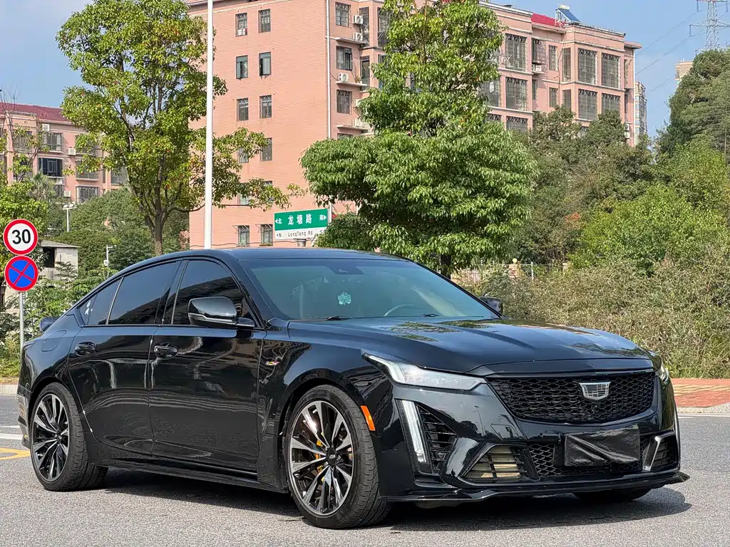 Cadillac CT5 — миниатюра 3