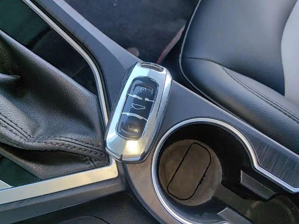 Geely Vision — миниатюра 9
