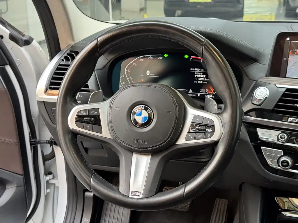 BMW X3 — миниатюра 14