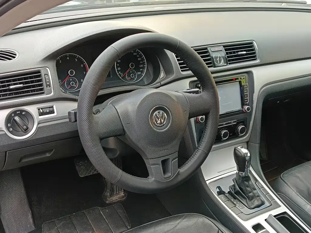 Volkswagen Passat — миниатюра 7
