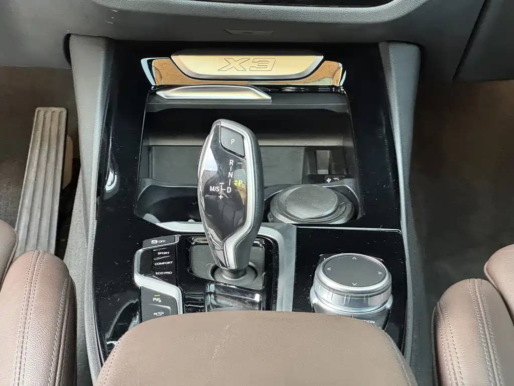 BMW X3 — миниатюра 13