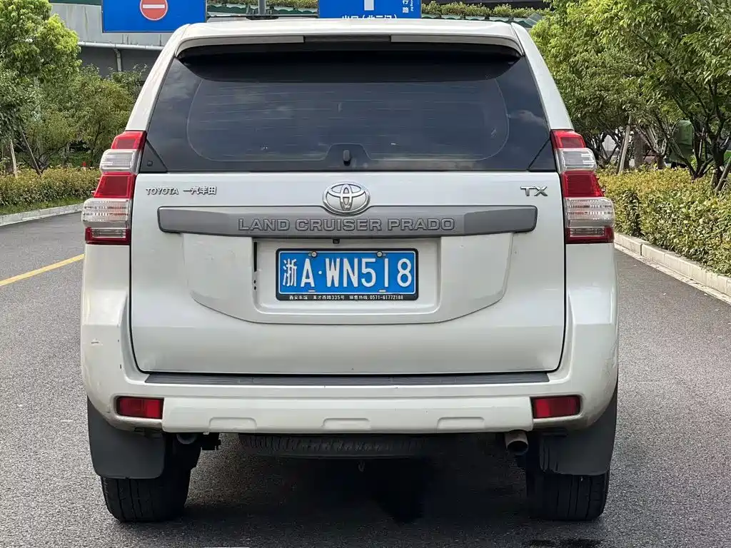 Toyota Prado — миниатюра 4