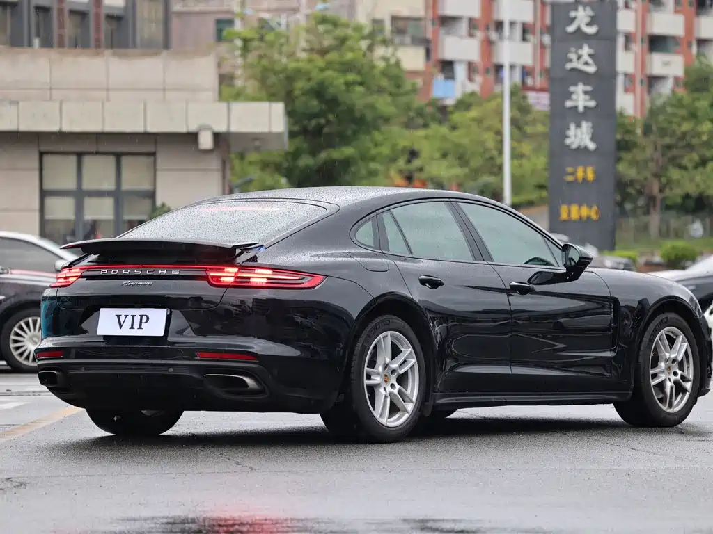 Porsche Panamera — миниатюра 9