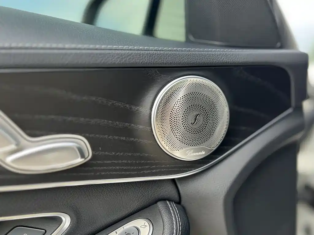 Mercedes-Benz C-Class — миниатюра 21