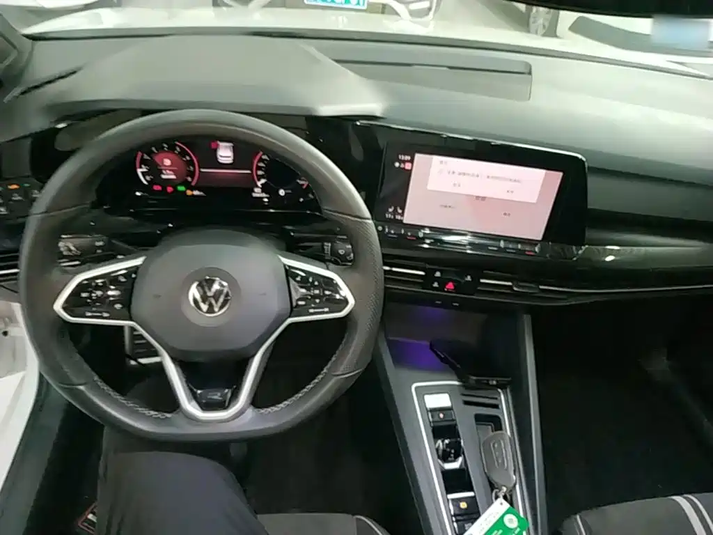 Volkswagen Golf — миниатюра 10