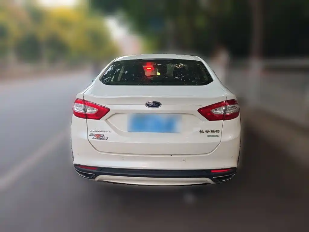Ford Mondeo — миниатюра 5