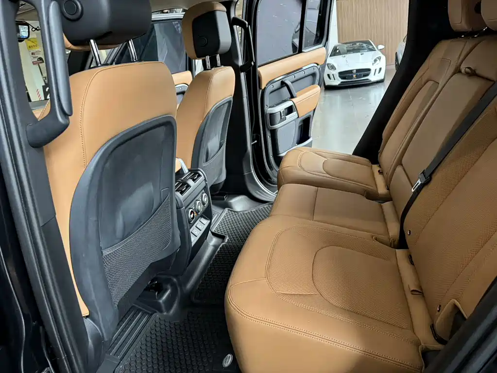 Land Rover Land Rover Defender 2023 110 3.0T P400