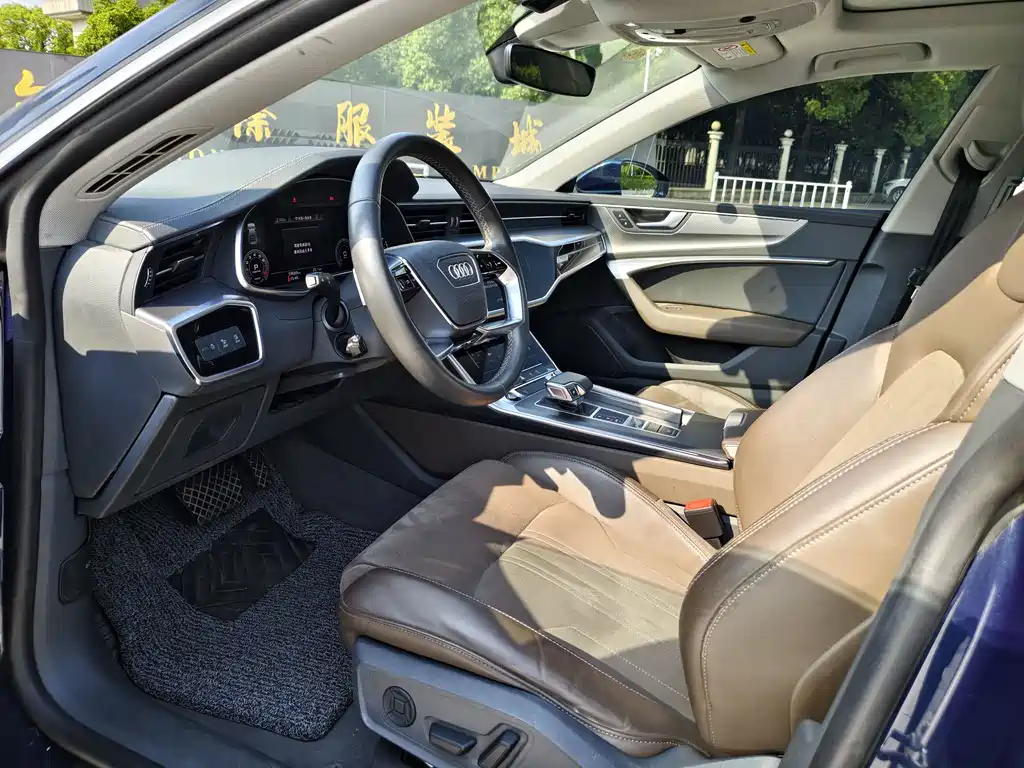 Audi A7L 2024 45TFSI S-line