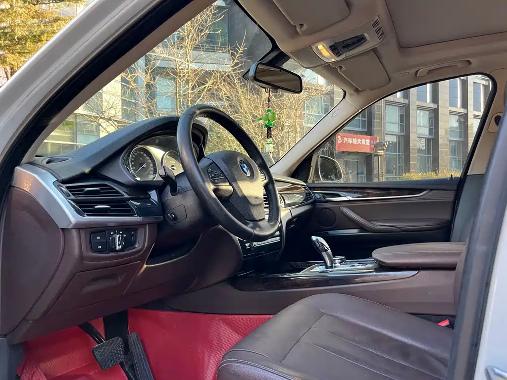 BMW X5 (Import) — миниатюра 4