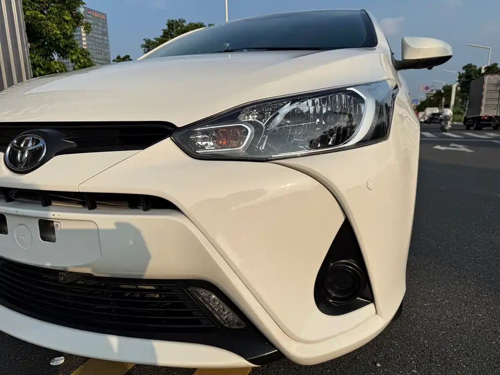 Toyota Yaris L — миниатюра 14