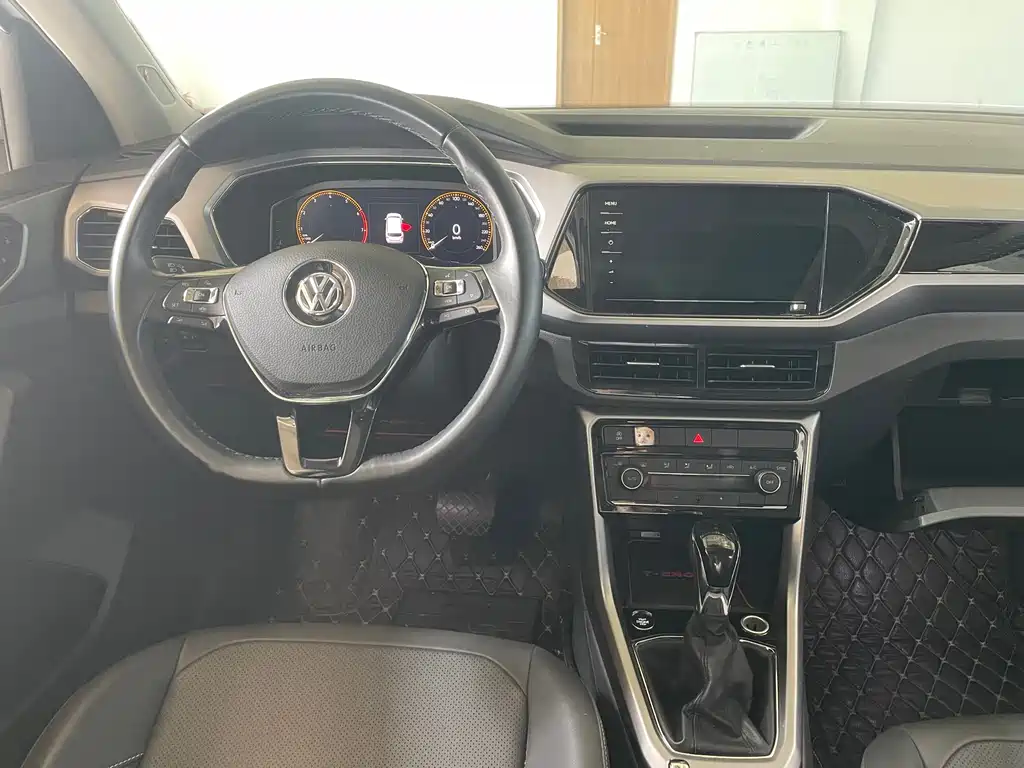 Volkswagen T-Cross — миниатюра 13