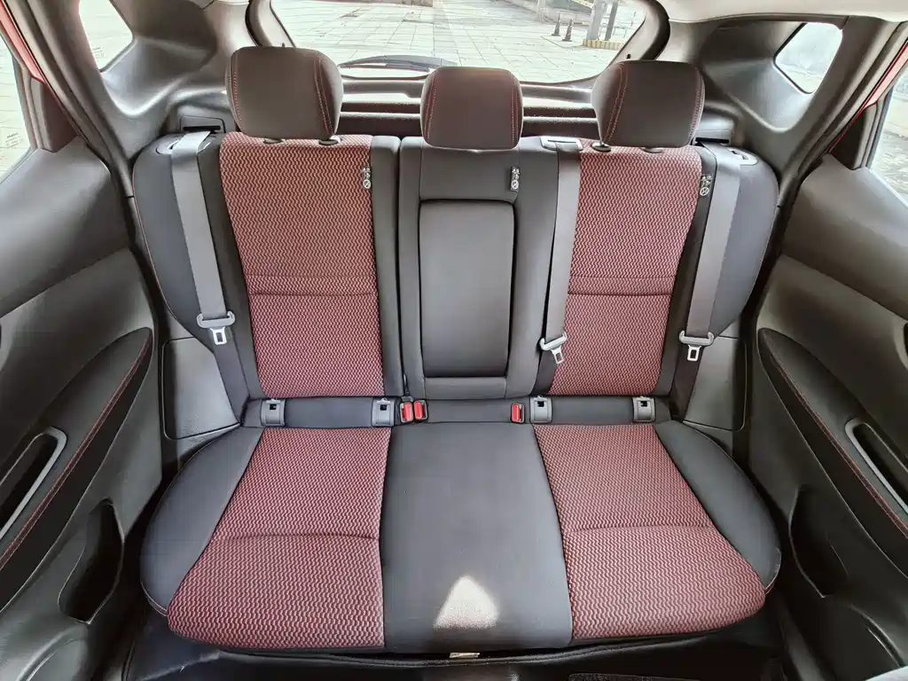 Nissan Qashqai — миниатюра 16