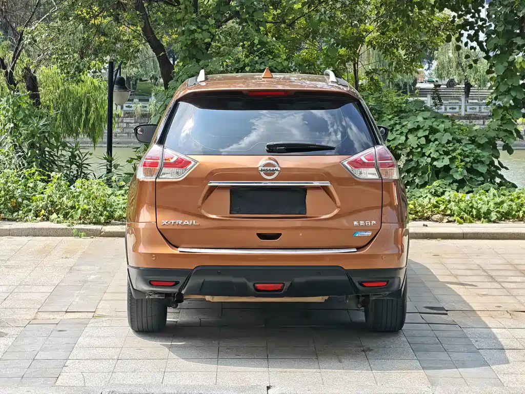 Nissan X-Trail — миниатюра 18