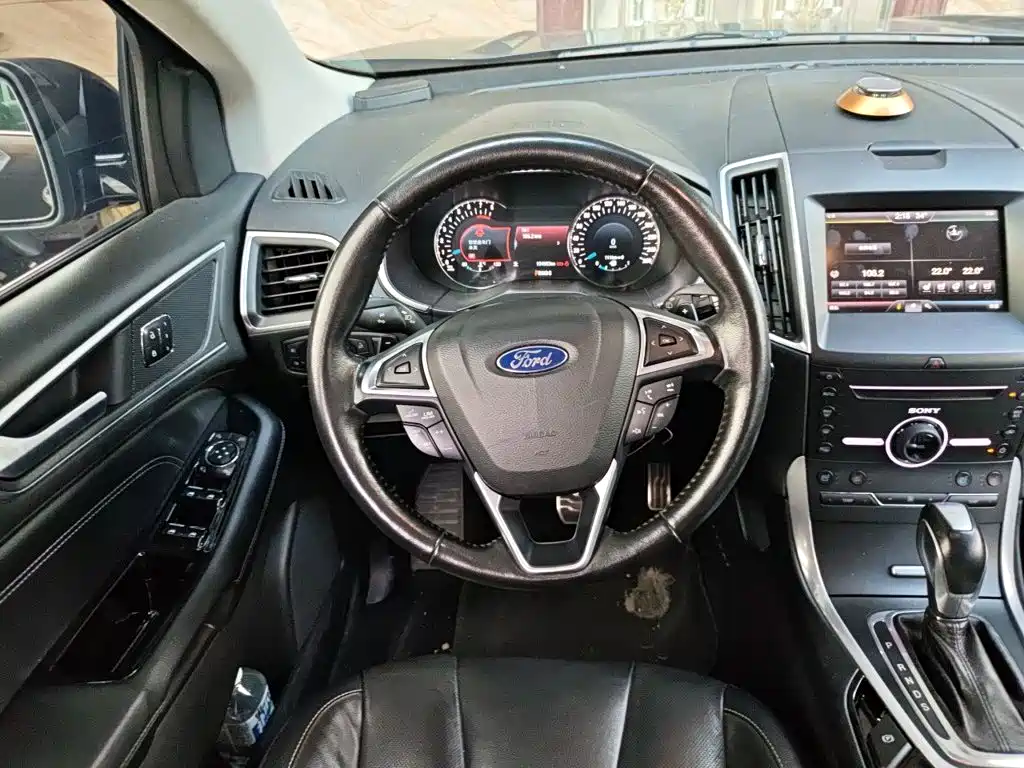 Ford Edge — миниатюра 3