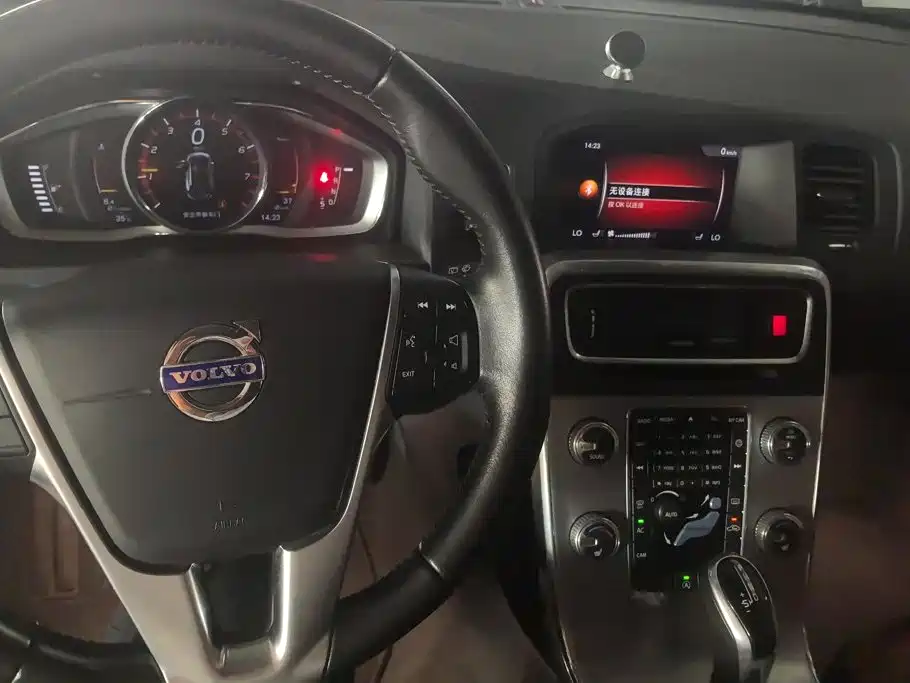Volvo V60 — миниатюра 12