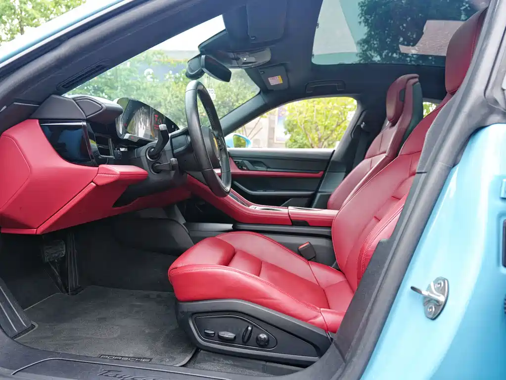 Porsche Taycan — миниатюра 10