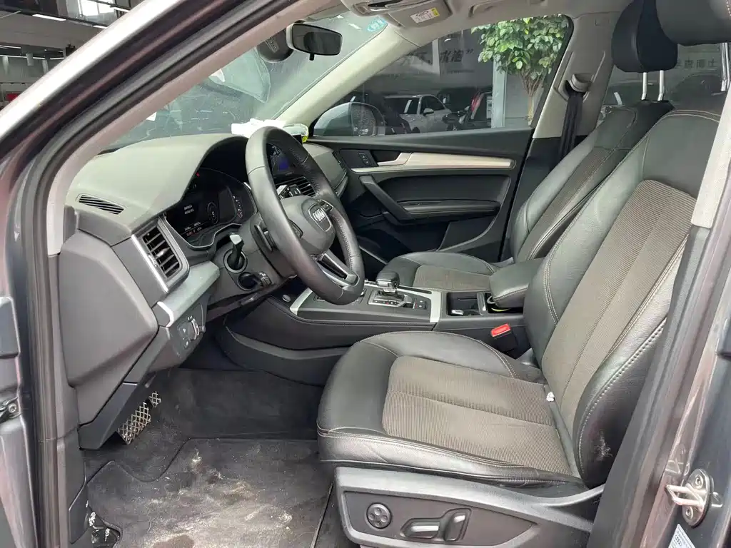 Audi Q5L 2018 40 TFSI Fashion VI