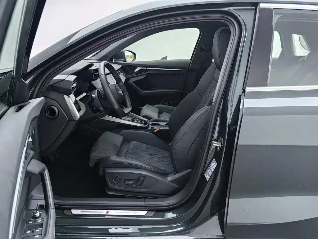 Audi A3 — миниатюра 10