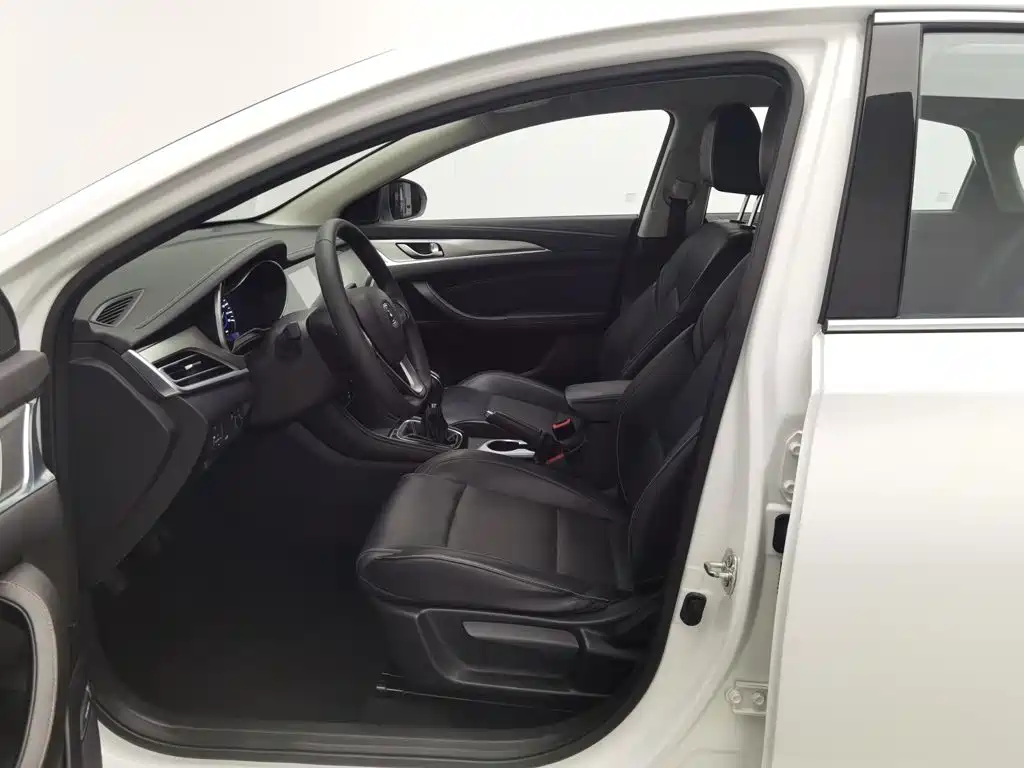 Changan Eado — миниатюра 10