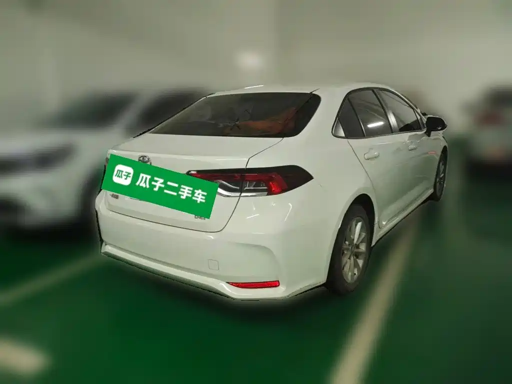 Toyota Corolla — миниатюра 5
