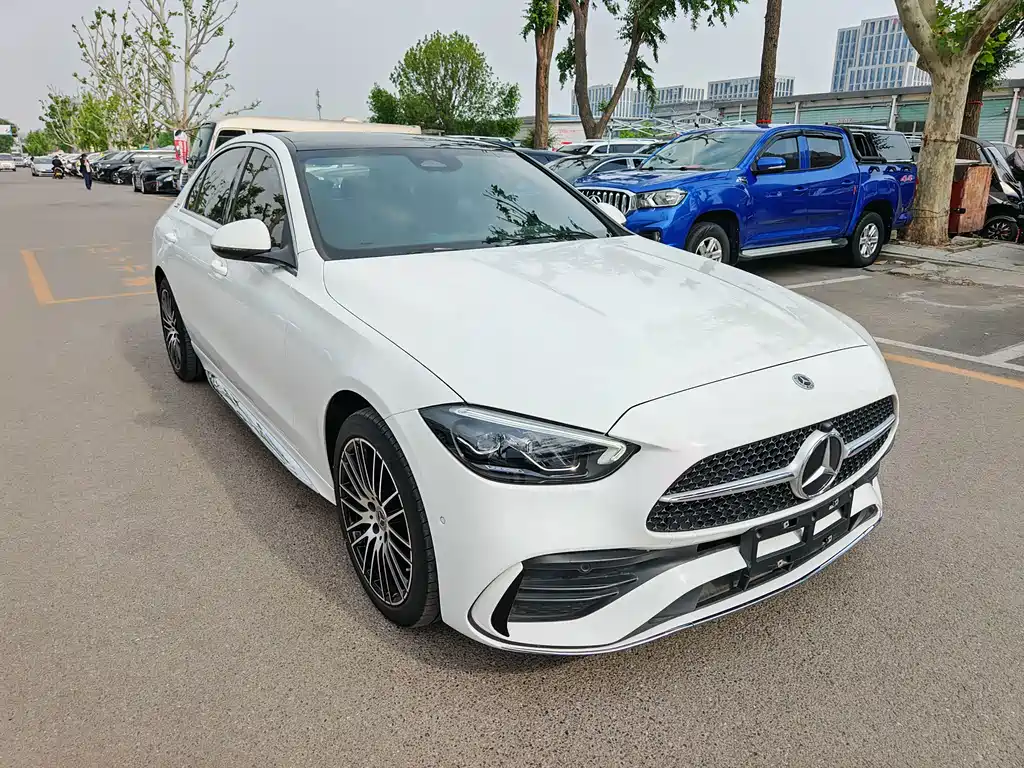 Mercedes-Benz C-Class — миниатюра 3