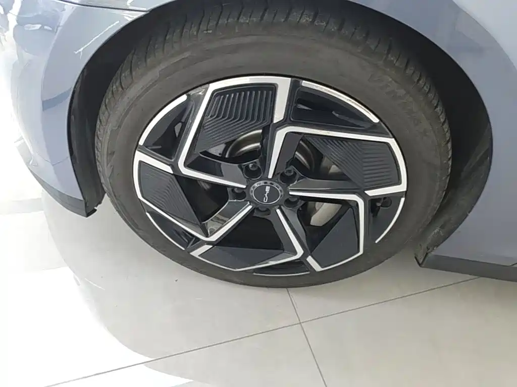 BYD Seal — миниатюра 23