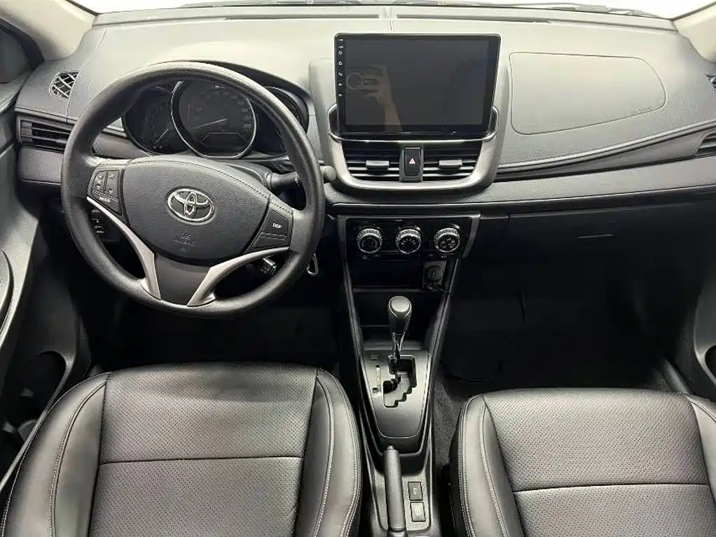 Toyota Yaris L — миниатюра 15