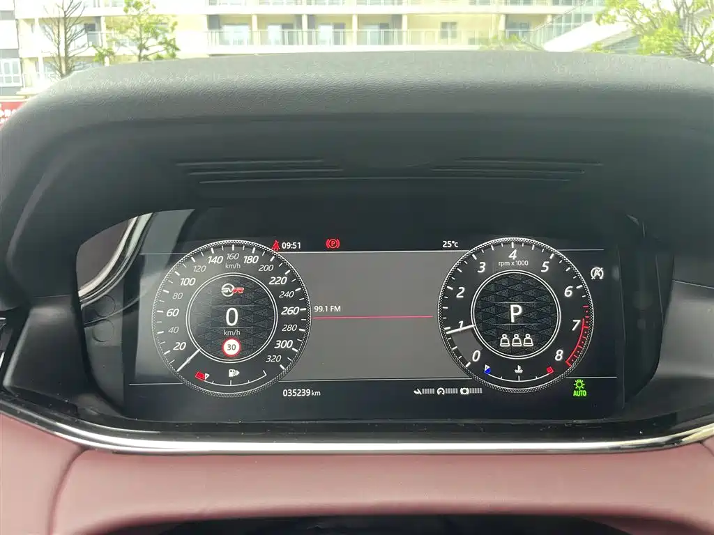 Land Rover Evoque — миниатюра 4