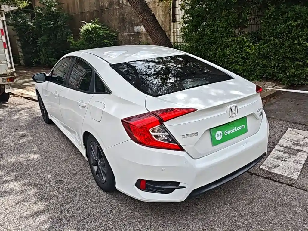 Honda Civic — миниатюра 5