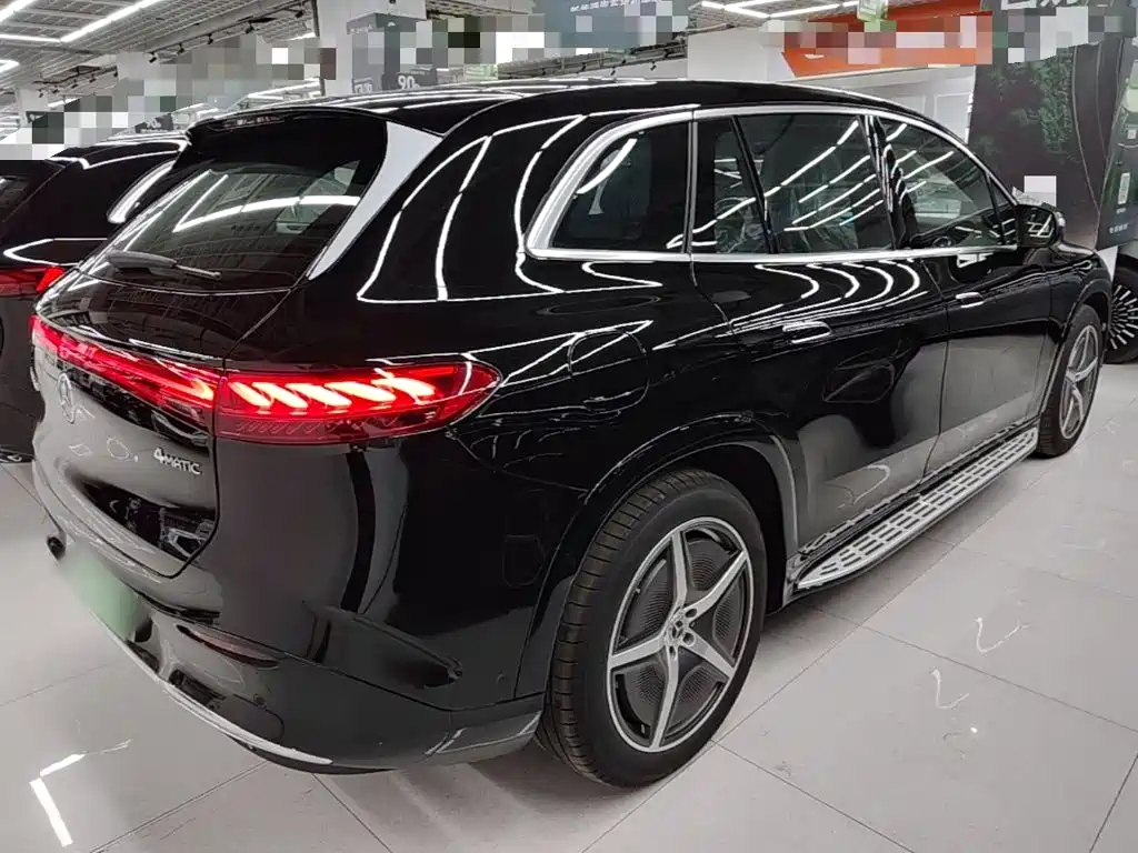 Mercedes-Benz EQS SUV — миниатюра 7