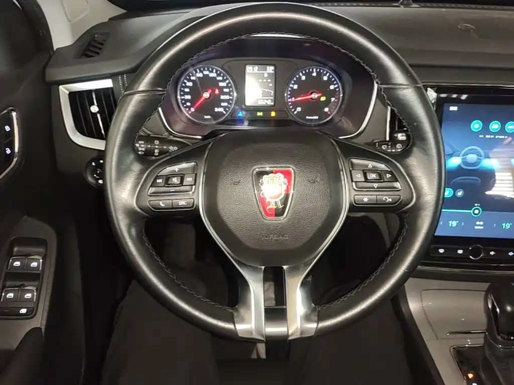 Roewe RX5 — миниатюра 11