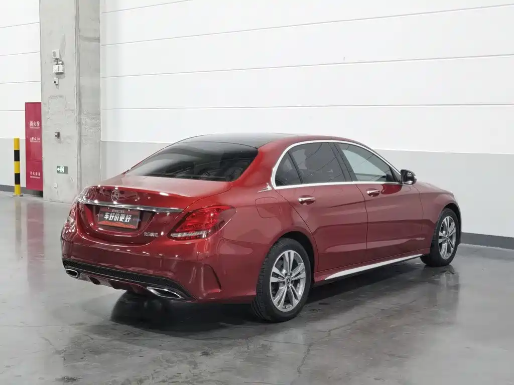 Mercedes-Benz C-Class — миниатюра 2