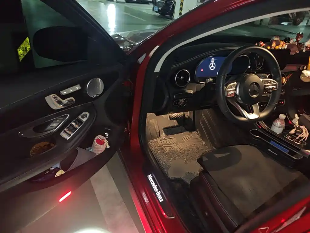 Mercedes-Benz C-Class — миниатюра 12