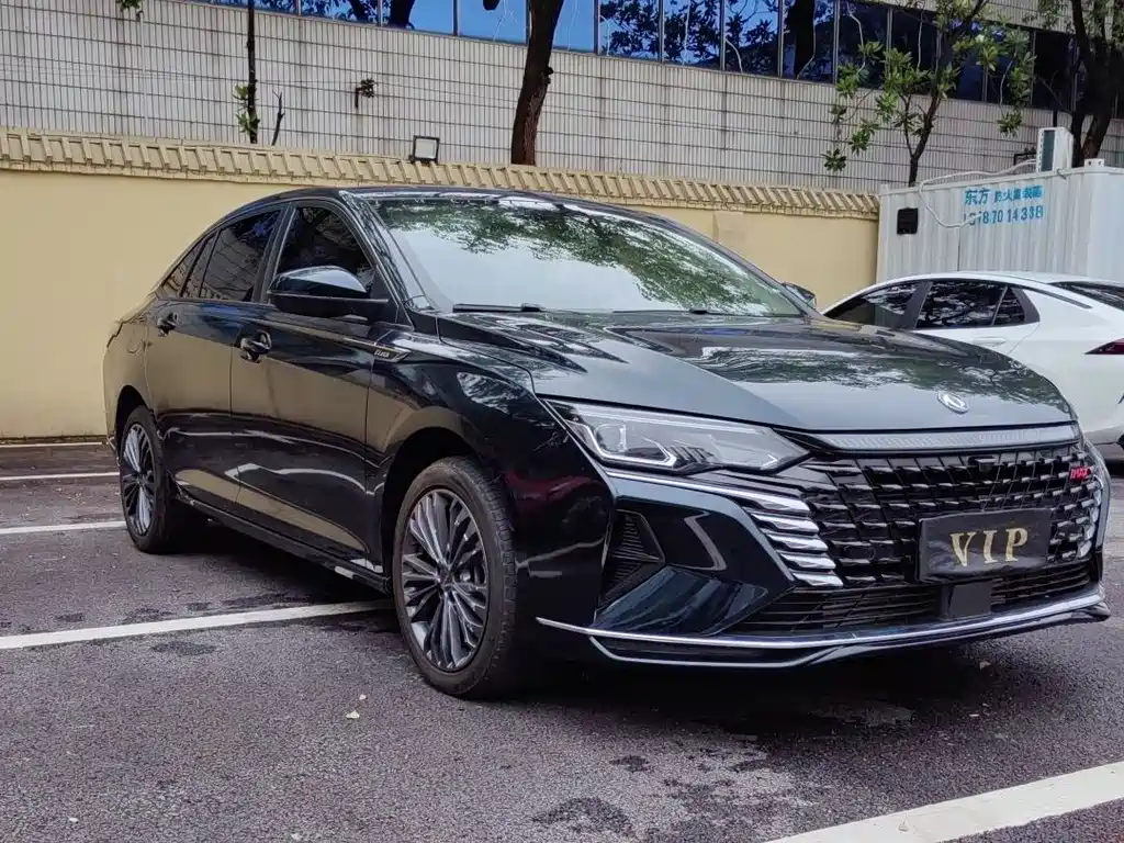 Dongfeng Aeolus Yixuan Max MAX 2023 1.5T