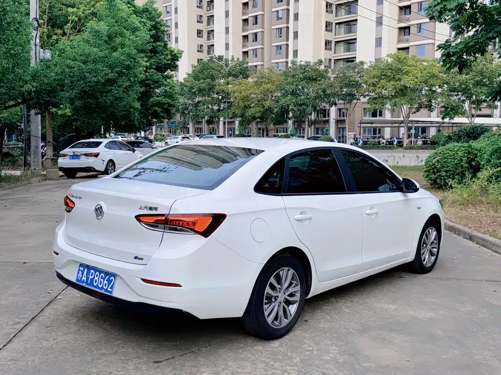 Buick Excelle — миниатюра 6