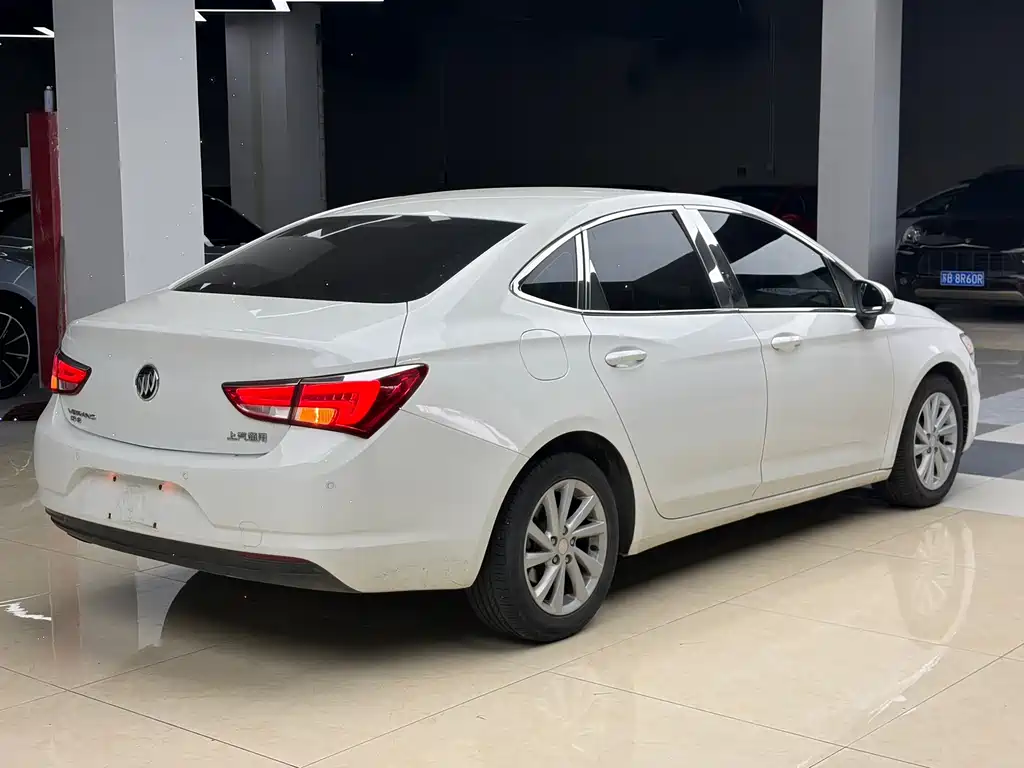 Buick Verano — миниатюра 6